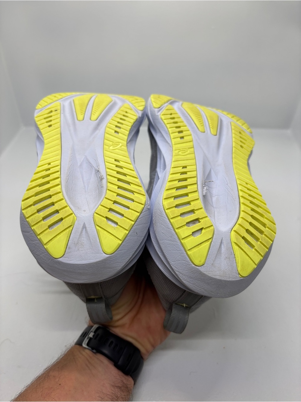 ASICS Novablast 5 Women’s Size 8 Grey Lime Green Running Shoes - Picture 14 of 14